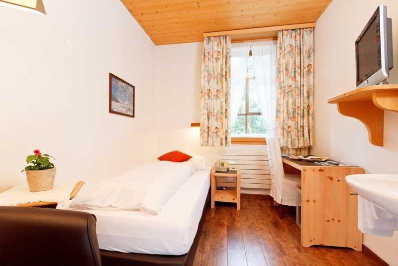 Schweizerhaus Swiss Quality Hotel Maloja Esterno foto